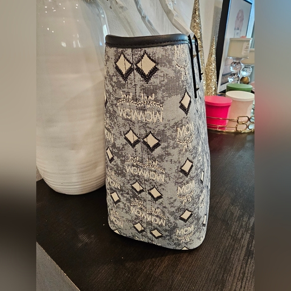 MCM Black and Gray Aren Tote - Picture 4 of 13